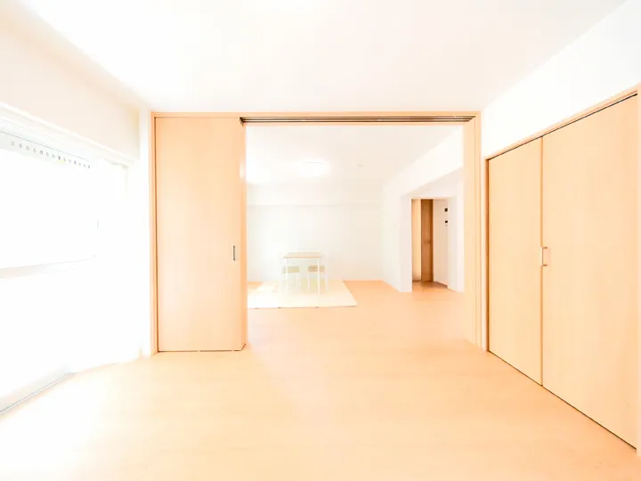 ガーデン山団地1号棟205号室洋室6帖②2