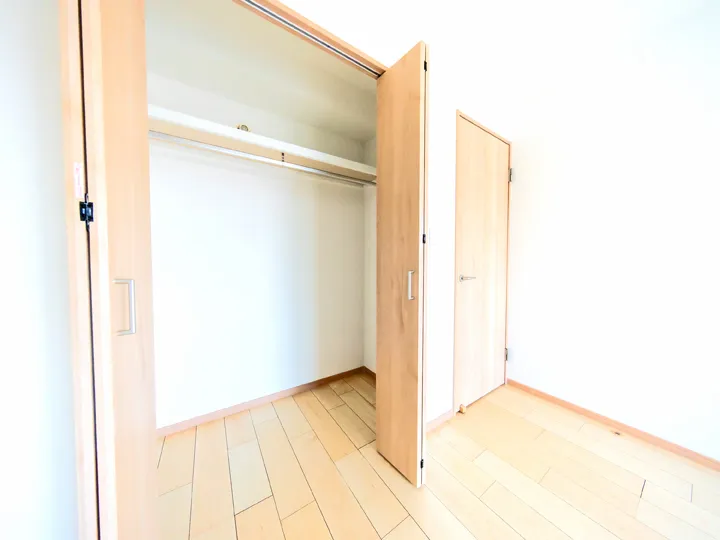 コーポ大倉山Ⅲ402号室クローゼット