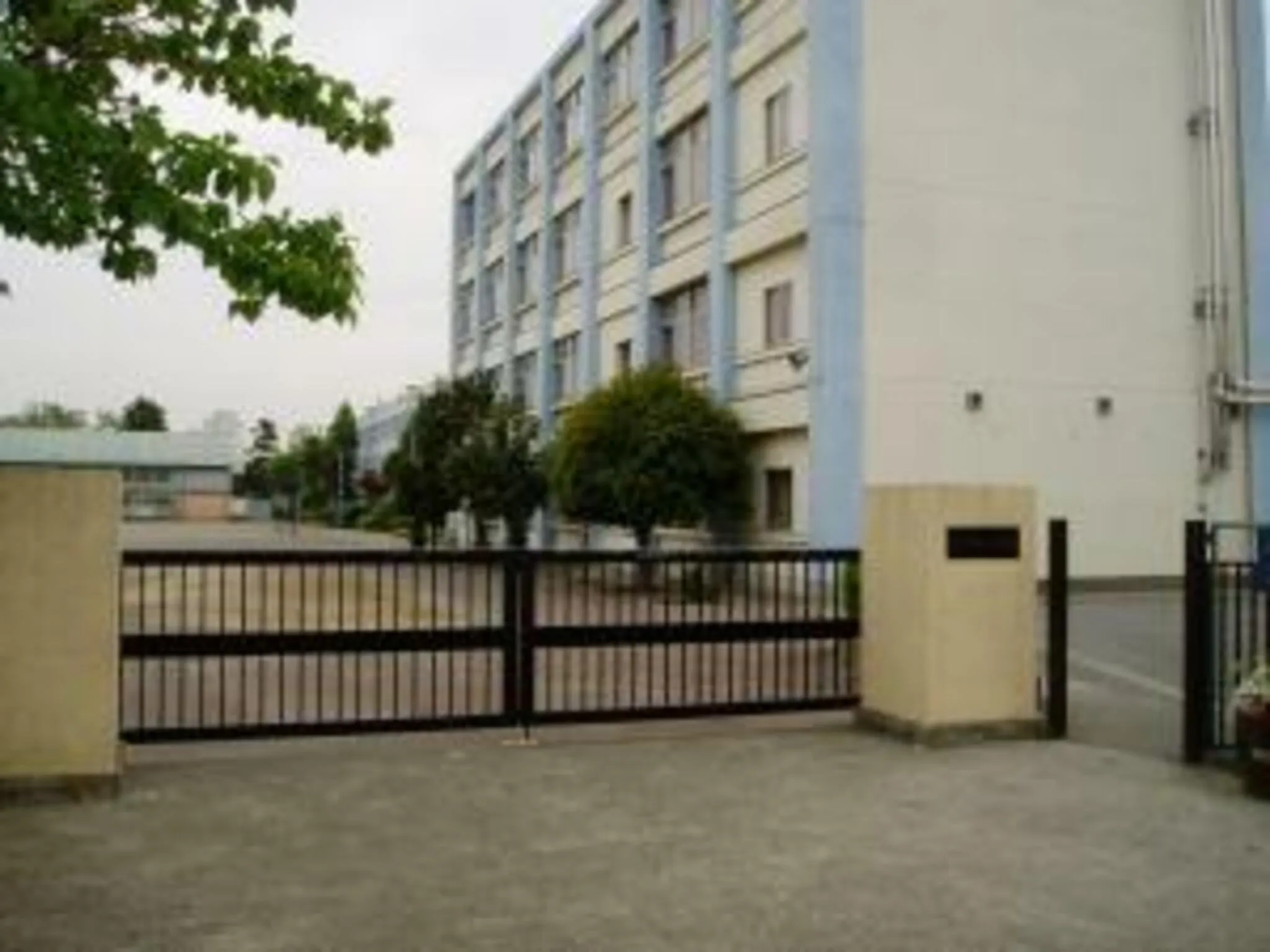 大和市立草柳小学校390ｍ